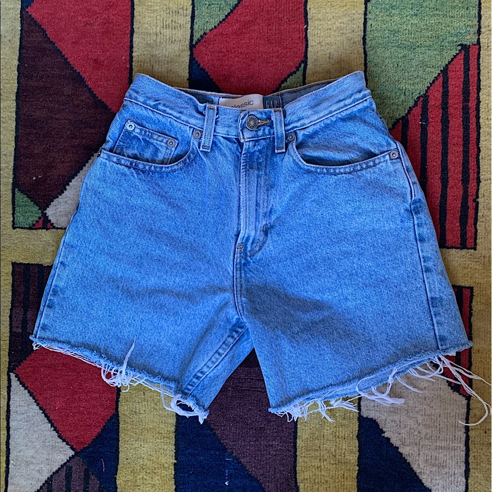 Vintage 90s GAP Classic cut off denim shorts